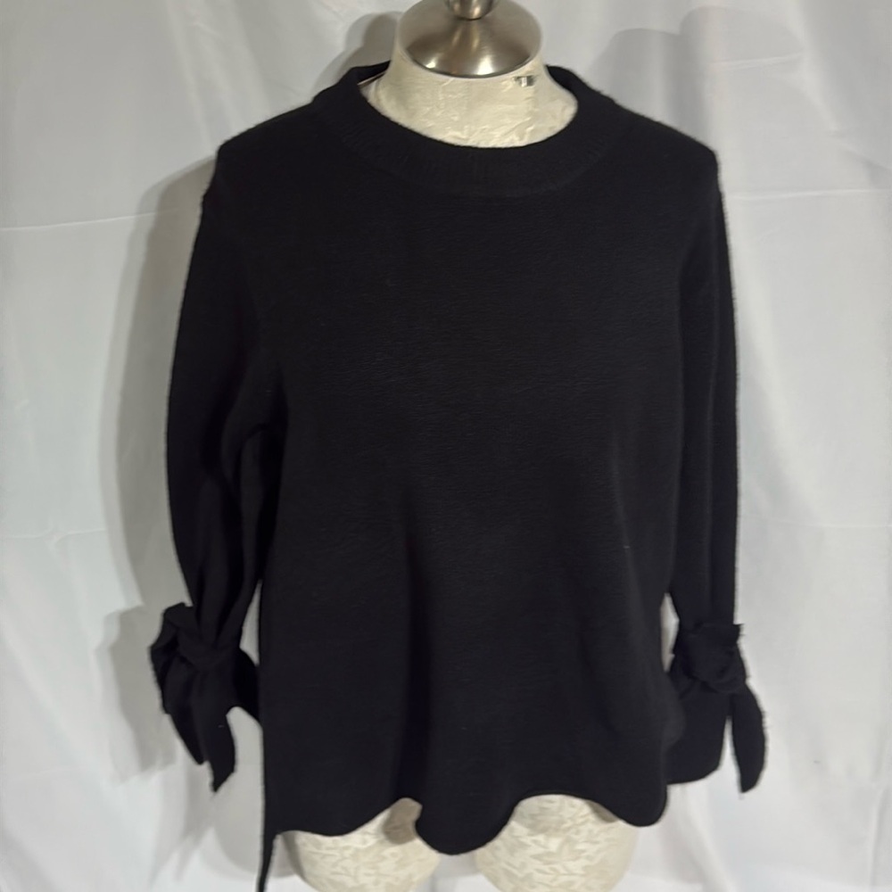 NWT Coco +Carmen women’s black sweater size XXlarge.